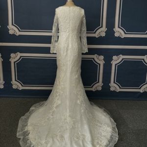 Brand New Custom Made lace Wedding Dress
